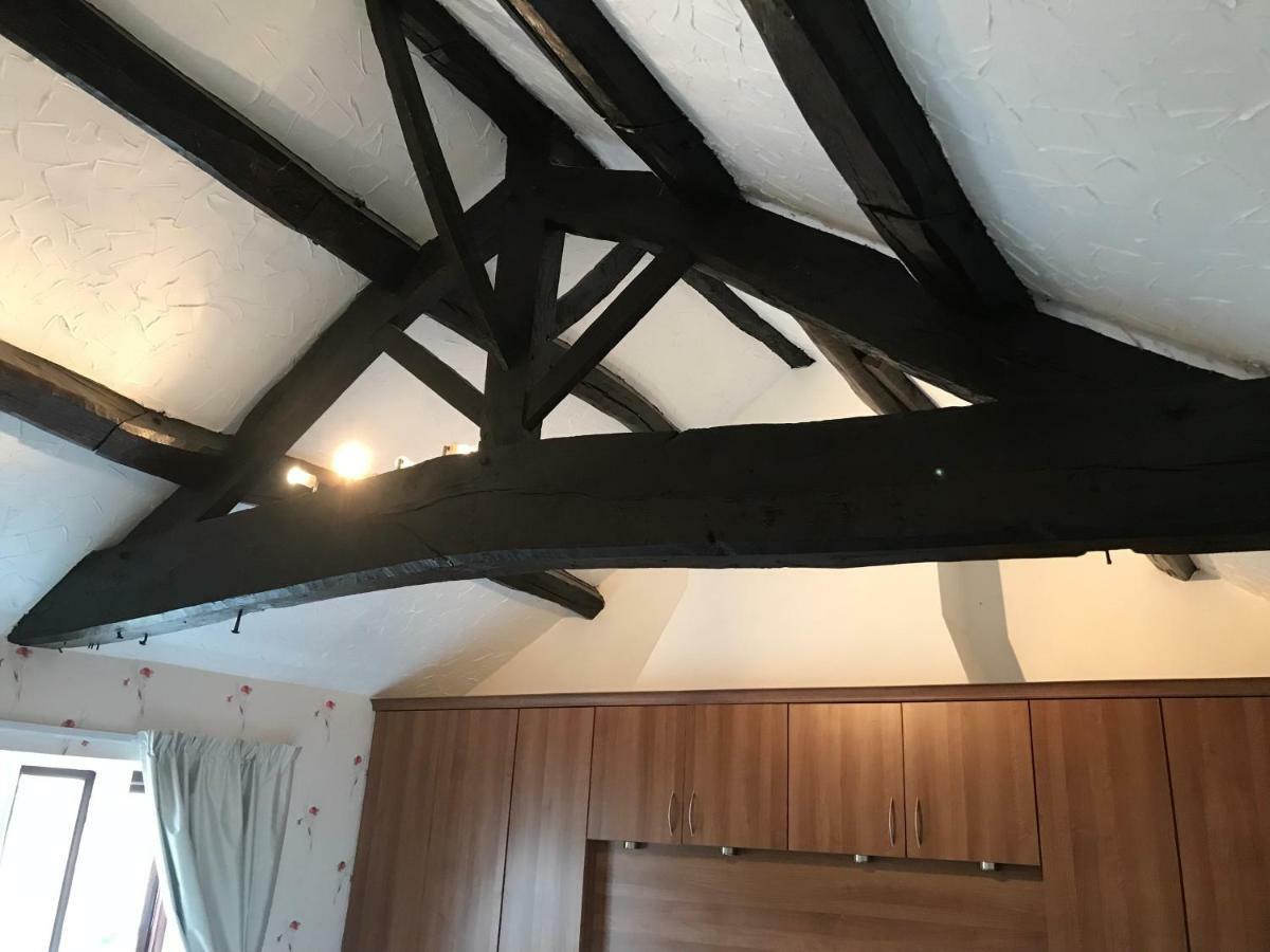 The Cottage, Cosy 2 Bedroom Pet Friendly Perfect For Contractors Free Secure Parking,Cctv Leeds  Zewnętrze zdjęcie